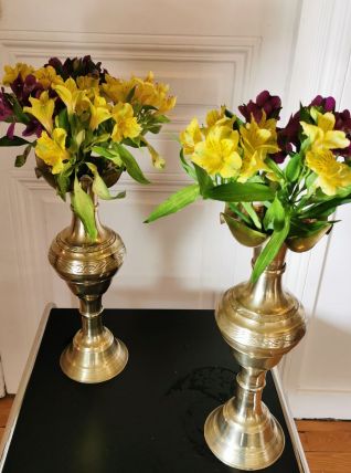 Paire de grand vases amphore en laiton massif