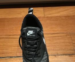 Baskets Nike Air Max Thea
