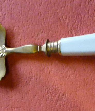 Pelle à gâteaux