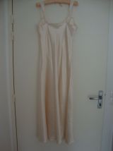 Chemise de nuit ancienne  T42/44 satinée