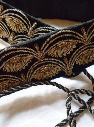 Ceinture brodée