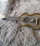 broche violon plaquée argent