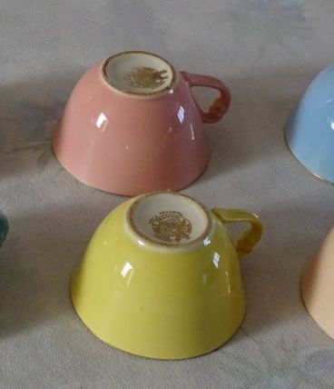 Tasses véritable faïenceries d'Orchies