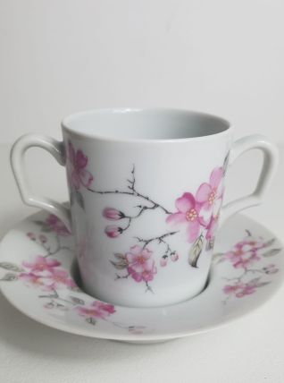 Ensemble tasse et soucoupe