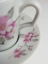 Ensemble tasse et soucoupe