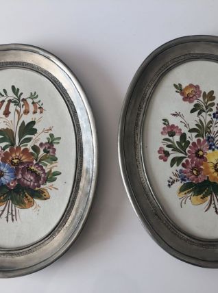 2 anciennes décorations murales en étain et céramique