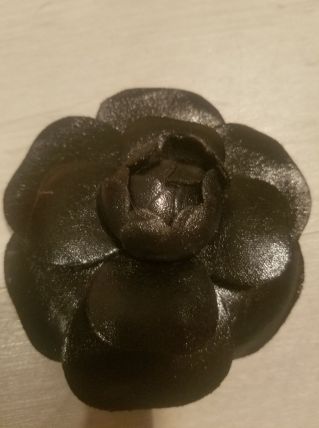 Broche chanel camelia 
