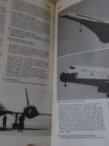 Livre Guinnes des Records 1983 , illustré 498 pages