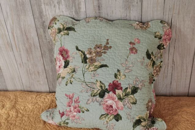  5 x coussins en boutis