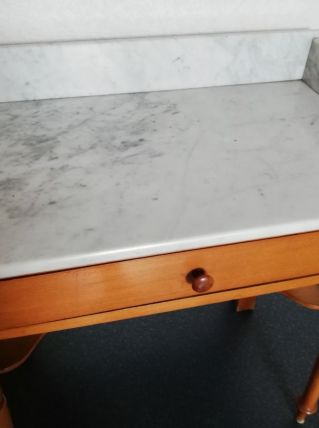 table de toilette ancienne en pin et plateau en marbre un ti