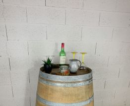 Tonneau bar