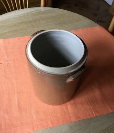 Pot en grès émaillé 