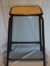 Tabouret d'école 