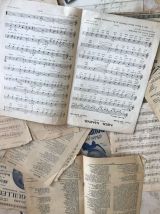 Lot de plus de 20 partitions anciennes 