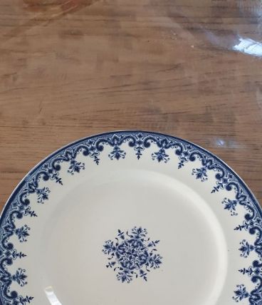 Lot 8 ASSIETTES FAIENCE DE ROUEN