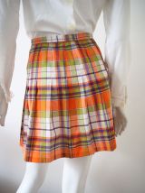 Mini jupe trapèze plissée motifs tartan  boutonnée 70's