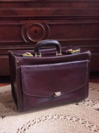 Ancien sac de médecin en cuir 