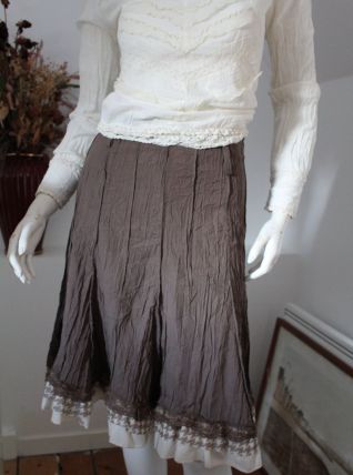 Jupe lingerie dansante avec volant et dentelle marron glacé 