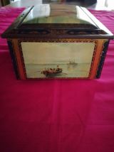 Boite métal vintage