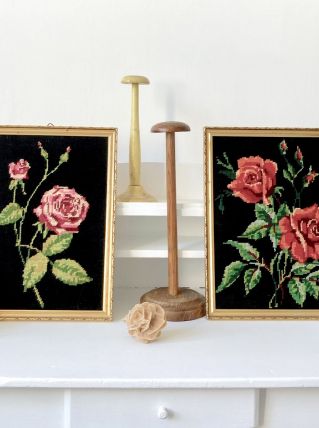 Cadre doré fleurs canevas