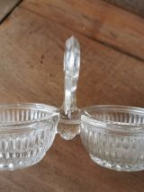 Ancienne salière et poivrière en verre 