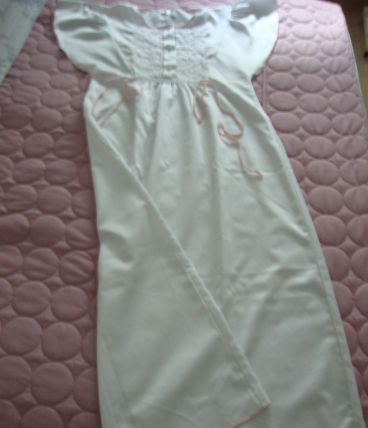 Chemise de nuit ancienne T 42 style romantique