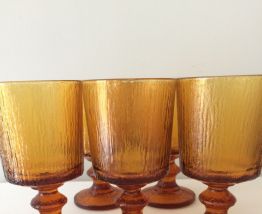 Verre à pied ambré 