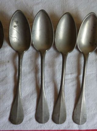 Lot 8 cuillères anciennes en étain époque fin 18ème