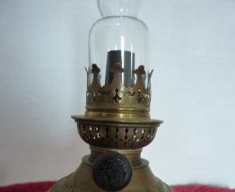 Ancienne lampe à pétrole allemande HS en cuivre jaune époque