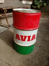 Bidons baril ancien Avia