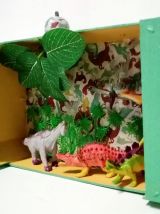 Lampe de chevet dinosaure, paysage jurassique