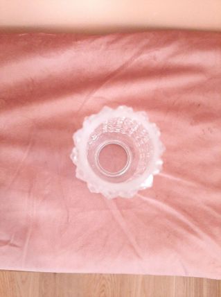 Abat jour en verre, année 60 70 verre en relief
