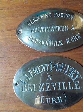 Lot deux plaques en laiton agriculteur 
