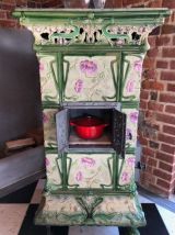 Poêle à bois ancienen faïence  XIX ème entièrement restauré