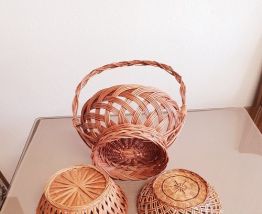 Lot de panier et 3 corbeilles en roseau et osier ( ref K20 )