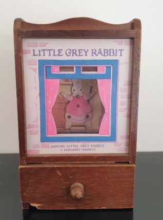 Boite à bijoux musicale little grey rabbit margaret tempest 