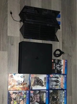 Playstation 4 et très bon état