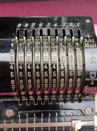 DACTYLE DE 1890/1900 machine a calculer