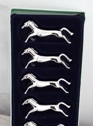 6 porte couteaux chevaux métal chromé