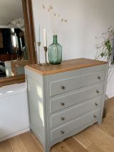 Commode vintage