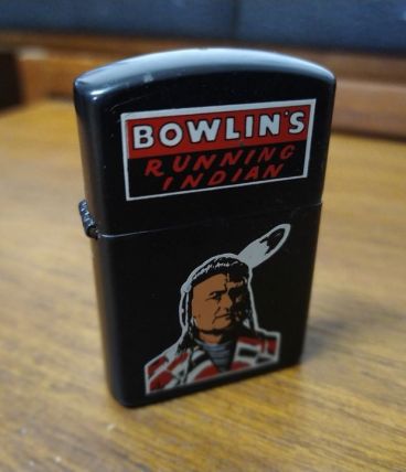 Briquet vintage publicitaire  type "ZIPPO"