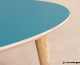 Table basse classique avec un plateau stratifié bleu (60x40)