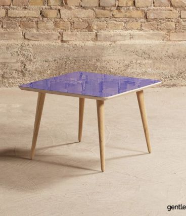 Table basse sur-mesure carré avec plateau en stratifié bleu