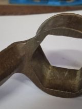 Clé / outil à douille - Spanner / socket tool