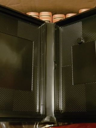 4 boitiers vides pour cassettes vidéo VHS