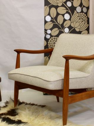 Fauteuil GFM-87 Juliusz Kedziorek 1960. Tissu beige chiné.