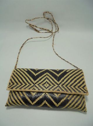 Pochette en osier