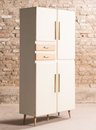 Vaisselier équipé de nombreux rangements, circa 1950