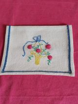 Pochettes brodées