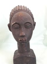 Tête en terre cuite